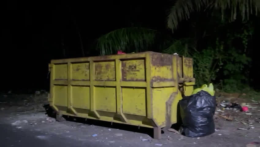 DLH Ingatkan Warga Buang Sampah pada Malam Hari