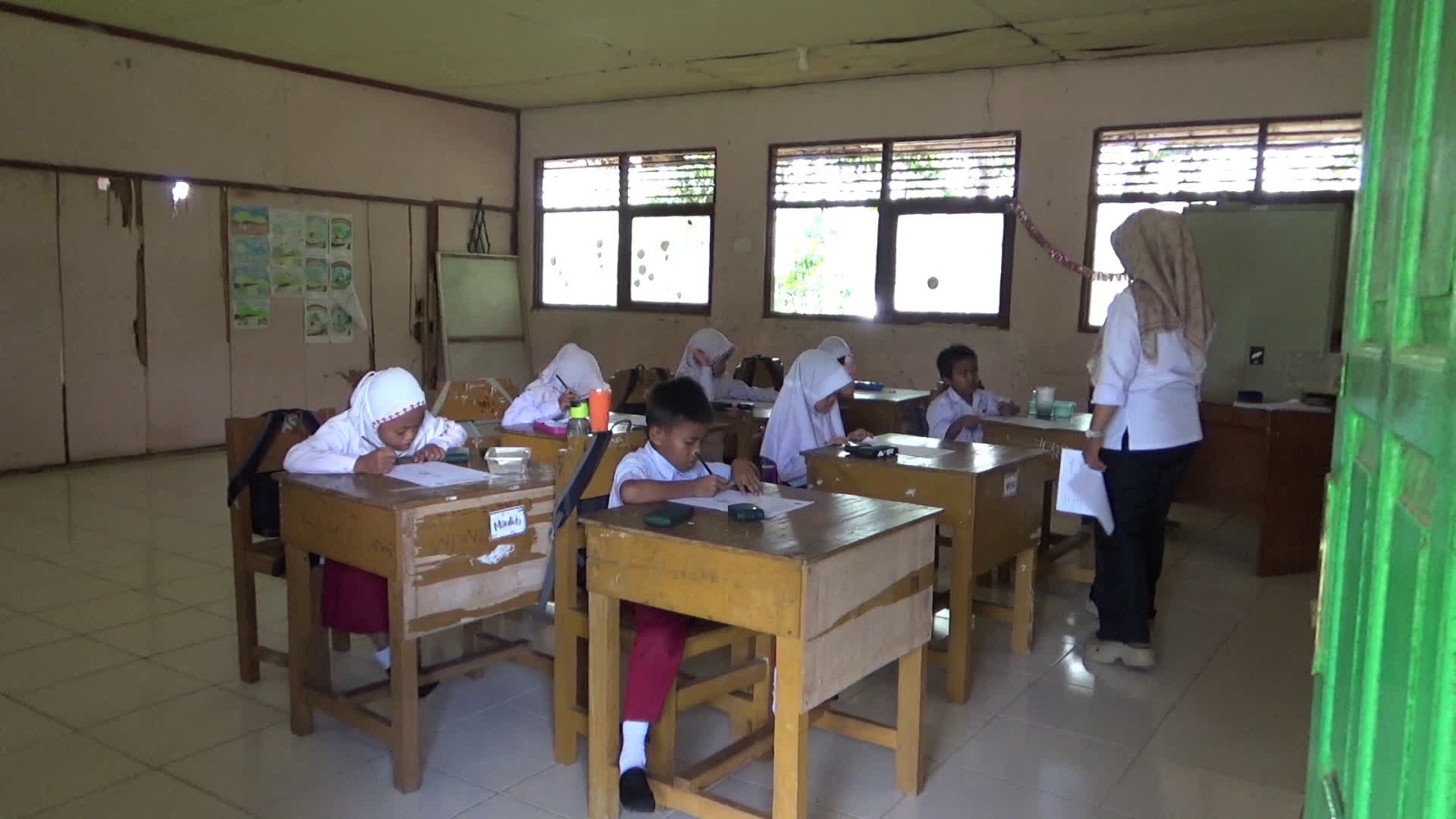 Disdikbud Tabalong Siapkan Beasiswa bagi 2.250 Pelajar SD dari Keluarga Kurang Mampu