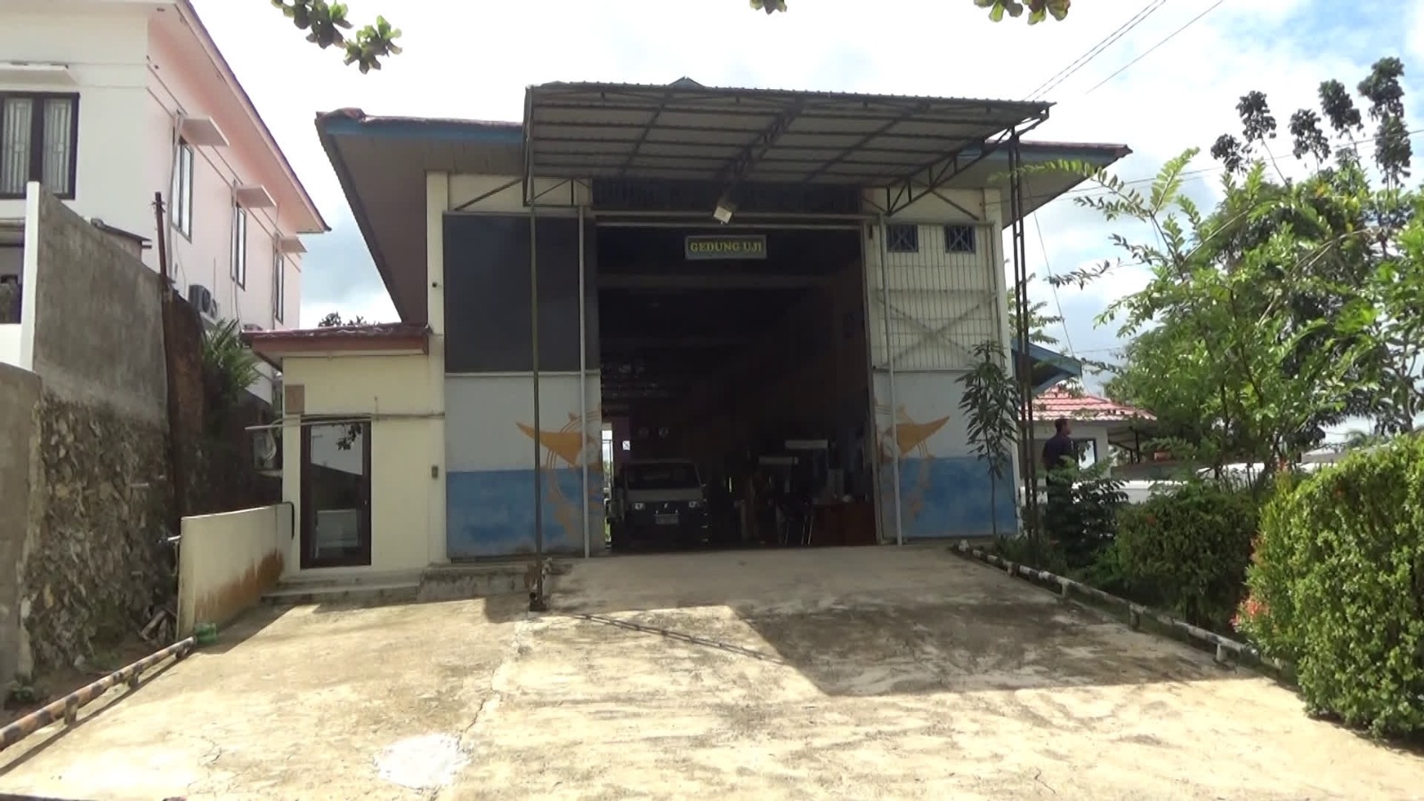 Pertama di Kalsel, UPTD Pengujian Kendaraan Tabalong Layani Uji KIR Kendaraan Listrik