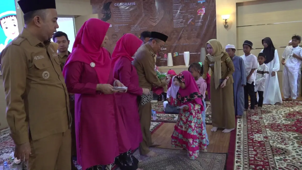 Bupati Tabalong Dorong Anak Yatim Tetap Sekolah Lewat Program Beasiswa & Sekolah Rakyat