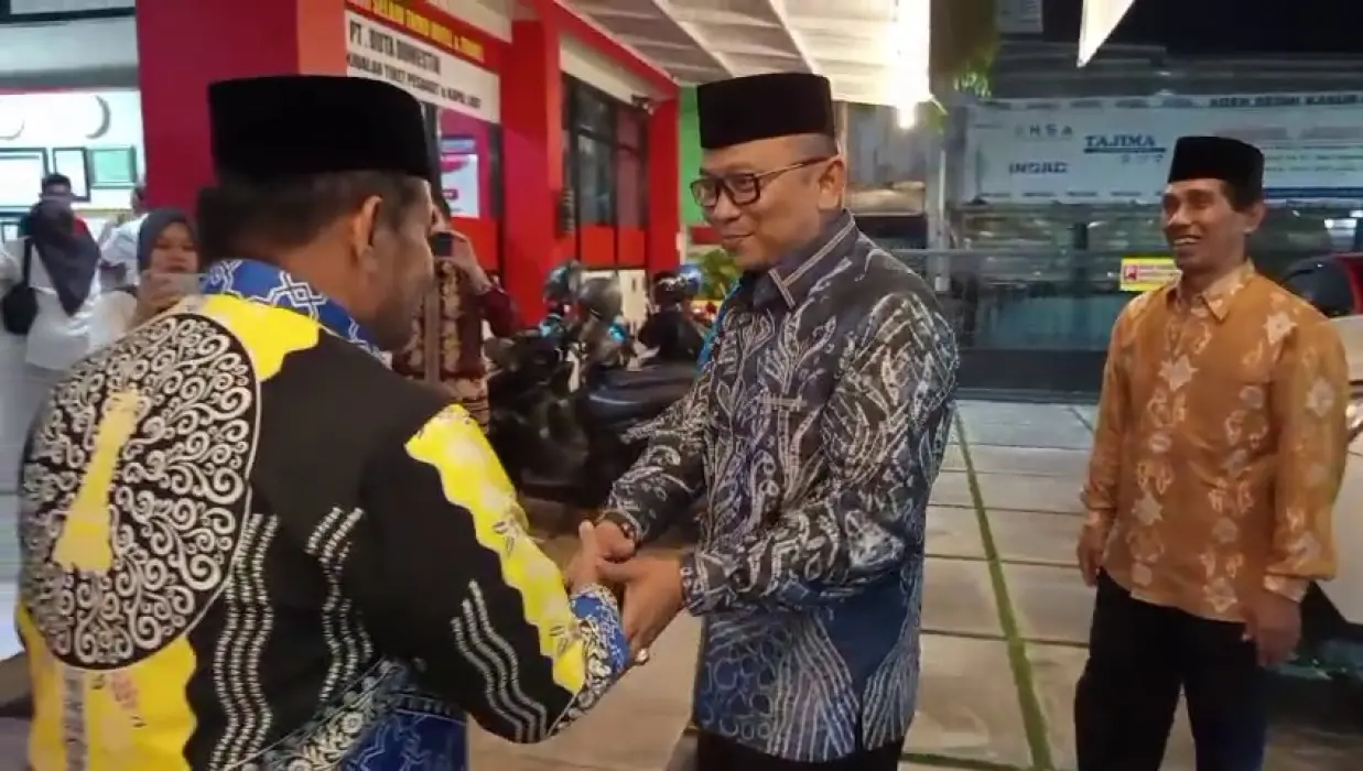 Tingkatkan Semangat Bertanding, Bupati Tabalong Kunjungi Kafilah MTQ di Banjarbaru