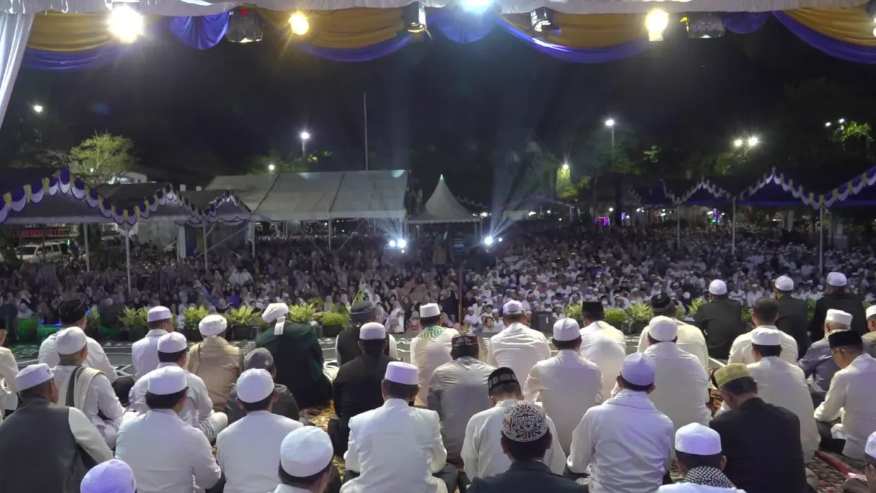 Tabligh Akbar Bersama Ustadz Das'ad Latif Dipadati Ribuan Masyarakat Tabalong