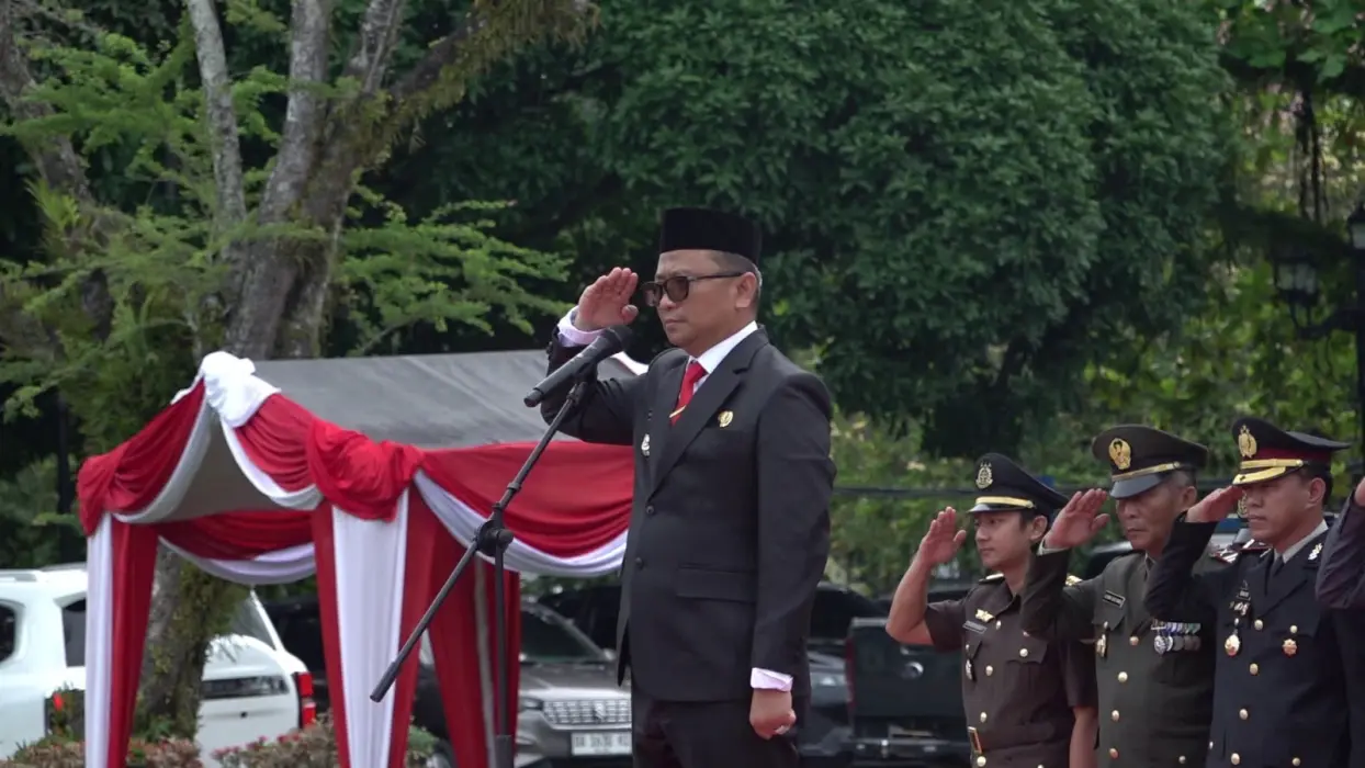 Peringati Hari Pahlawan, Pemkab Tabalong Ziarah ke TMP Tanjung Kencana