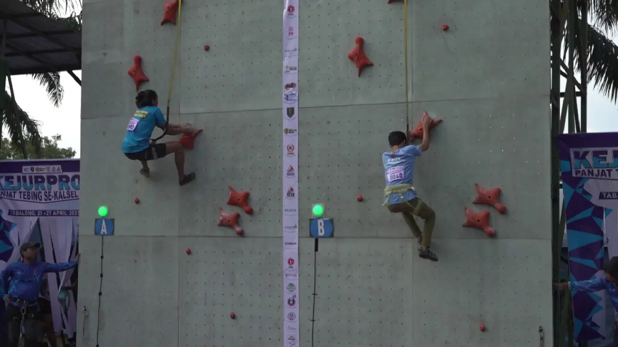 Ratusan Atlet se-Kalsel Ikut Kejurprov Panjat Tebing di Tabalong
